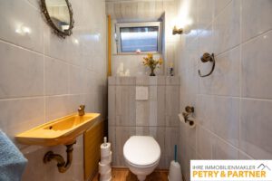 Separate Toilette